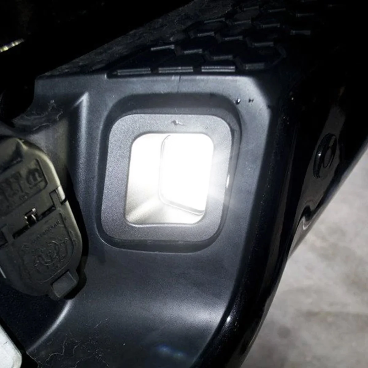 Dodge RAM 03-25 License Plate Illumination Kit Ultra Bright White LED - Image 4